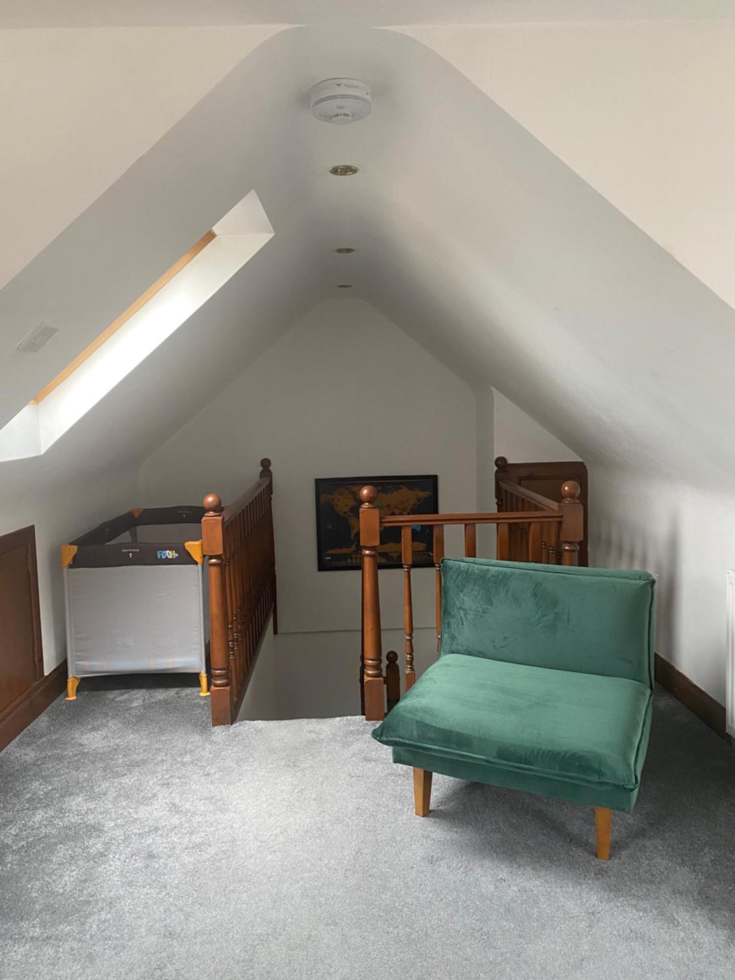Apartamento Cosy With Free Parking Close To Airport *